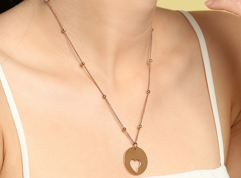 Mặt d&acirc;y chuyền h&igrave;nh tr&aacute;i tim ngọt ng&agrave;o